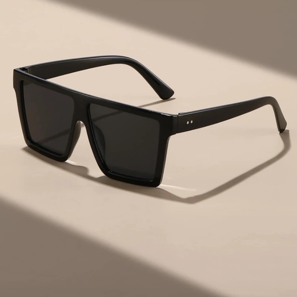BOGO! The Janelle Oversized Womens flat Sunglasses & case - Boutique NEW - Picture 3 of 7